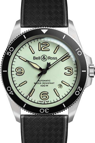 احصل على أناقة "مضيئة" في الظلام مع ساعة Bell & Ross الجديدة